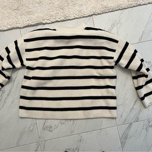 H&M - right on trend - thick chunky black & ivory striped sweater - size S